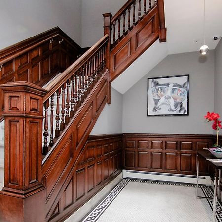 A Stylish Stay W/ A Queen Bed, Heated Floors.. #15 Brookline Bagian luar foto
